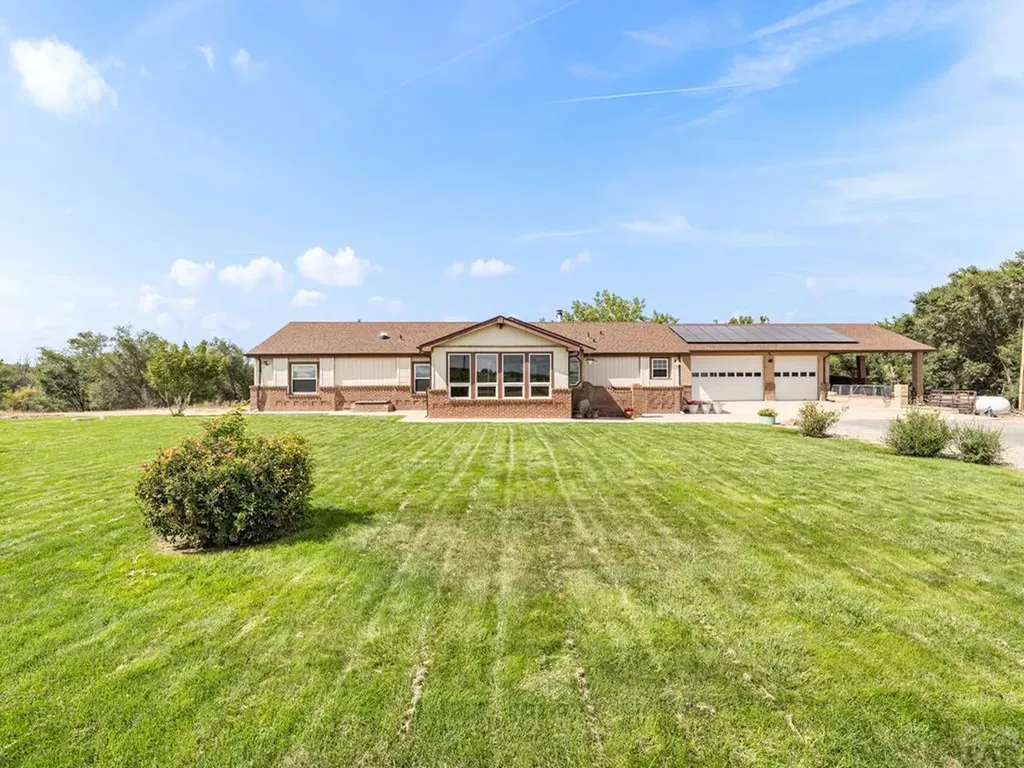 745 38th Lane Pueblo CO 81006