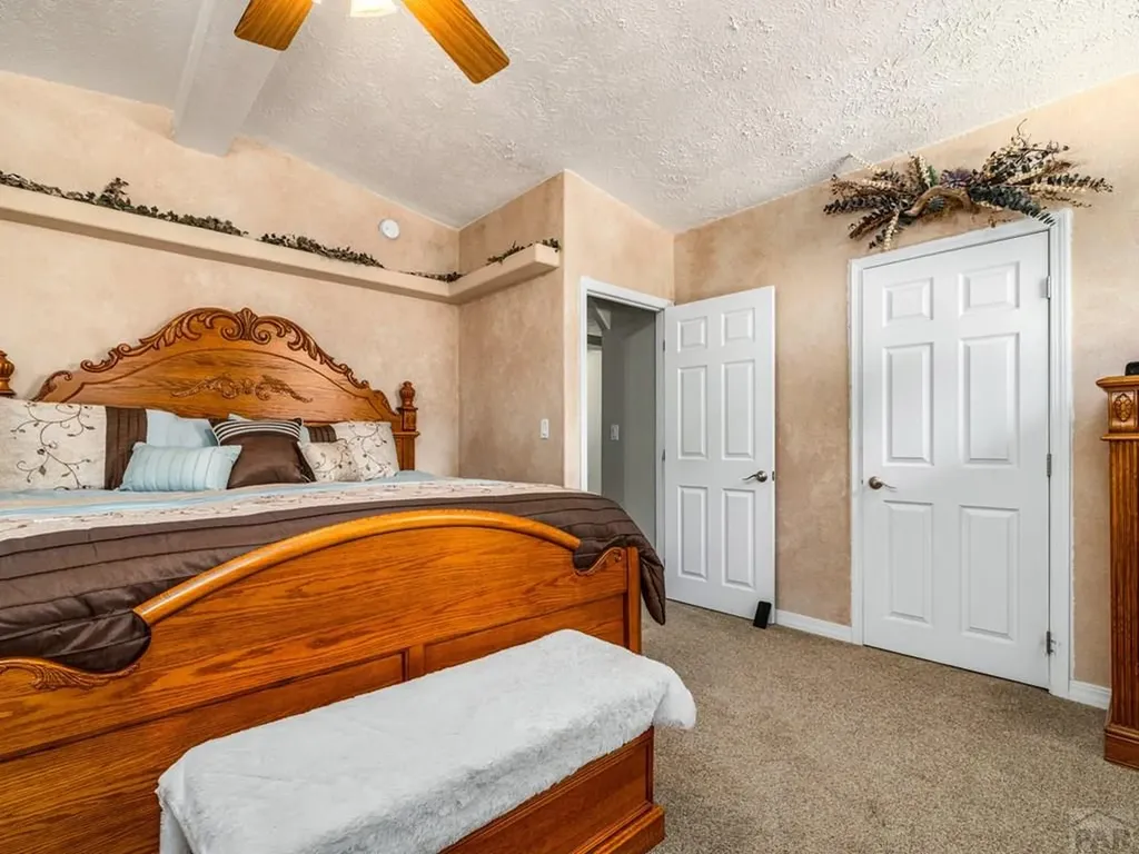 745 38th Lane Pueblo CO 81006