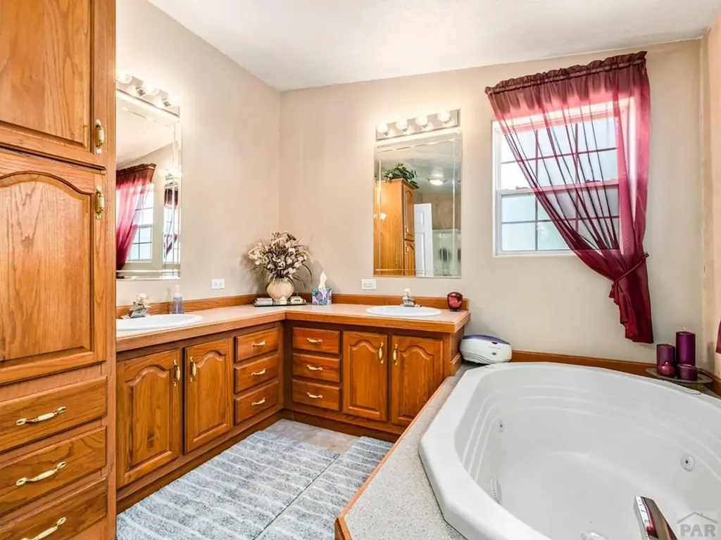 745 38th Lane Pueblo CO 81006