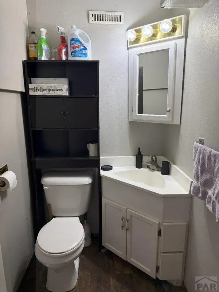 1306 S 6th Street Lamar CO 81052