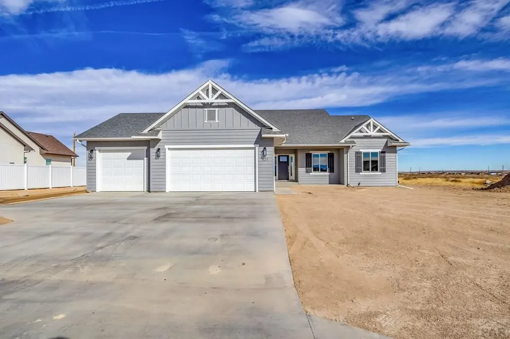 866 E Snyder Pueblo West CO 81007