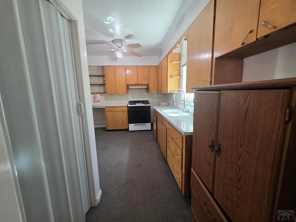 2409 West Street Pueblo CO 81003