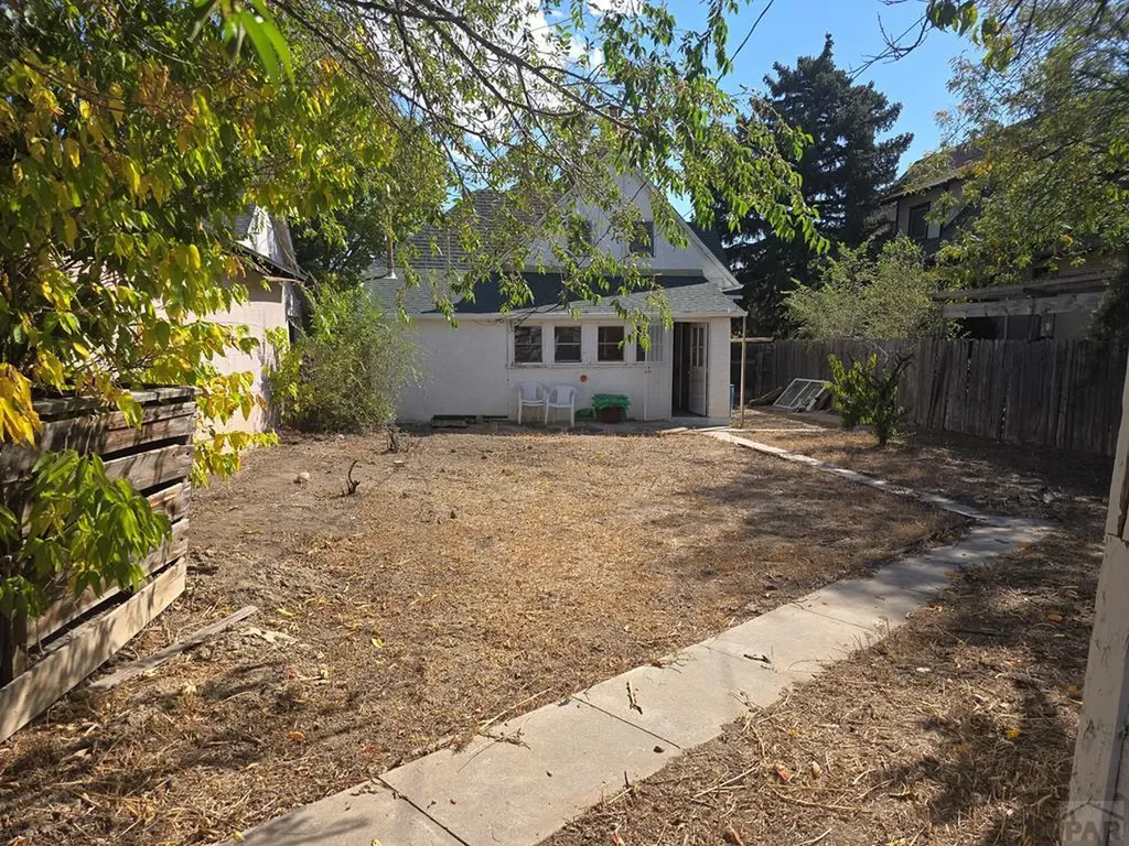 2409 West Street Pueblo CO 81003