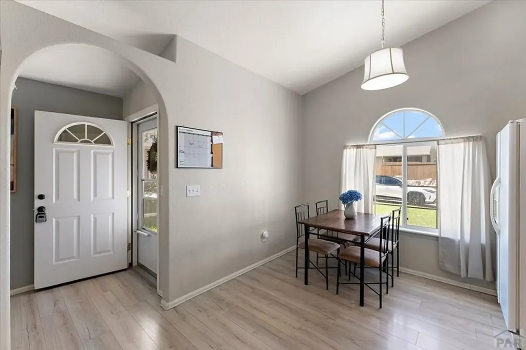 814 Edna Lane Pueblo CO 81005