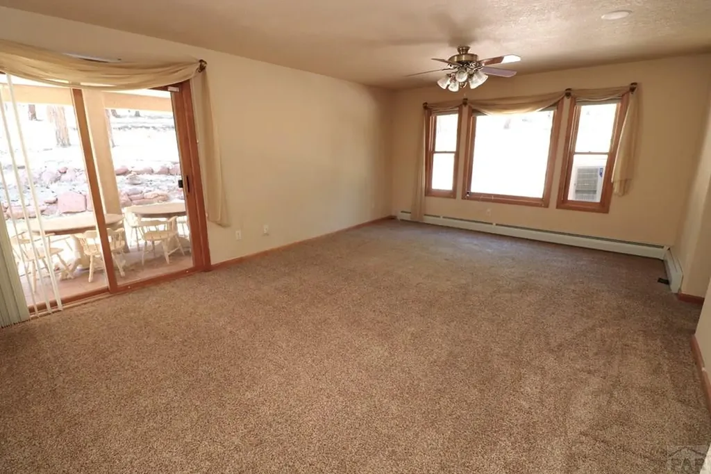 3990 North Creek Road Beulah CO 81023