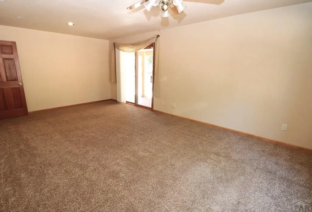 3990 North Creek Road Beulah CO 81023