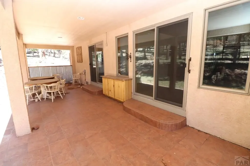 3990 North Creek Road Beulah CO 81023