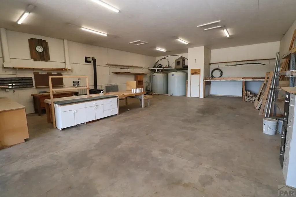 3990 North Creek Road Beulah CO 81023