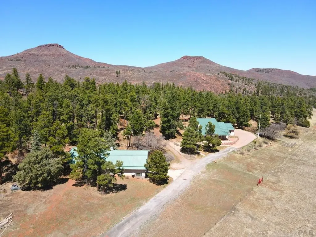 3990 North Creek Road Beulah CO 81023