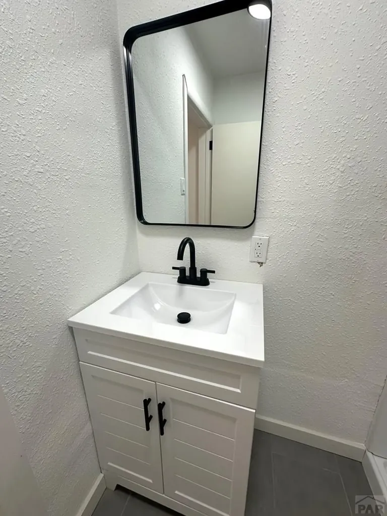 219 W 6th Street La Junta CO 81050