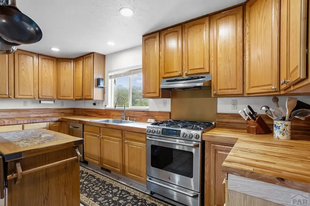 19402 Deerwood Circle Monument CO 80132