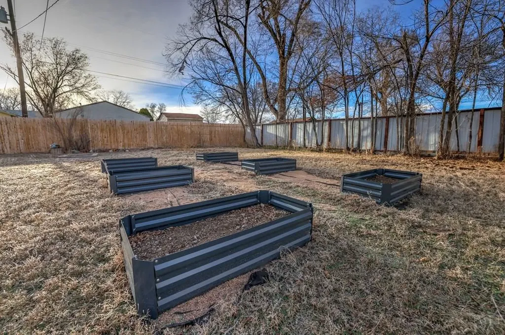 2411 Wyoming Avenue Pueblo CO 81004