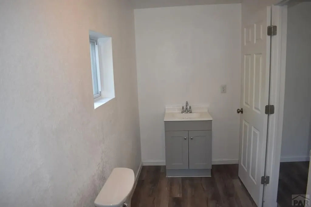 309 Lincoln Avenue La Junta CO 81050