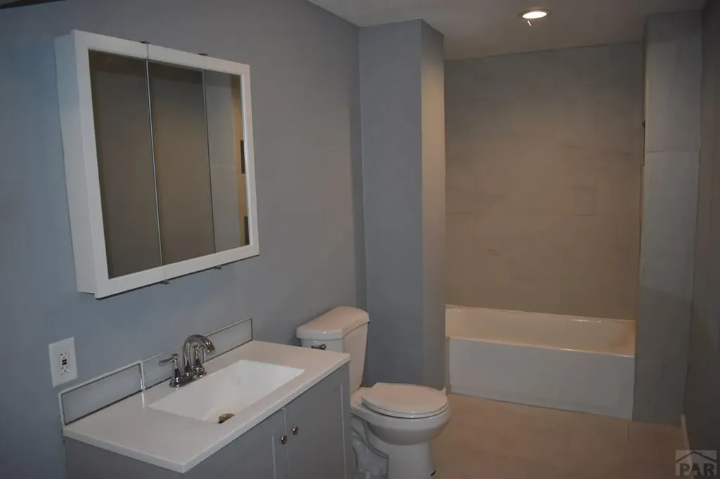 309 Lincoln Avenue La Junta CO 81050