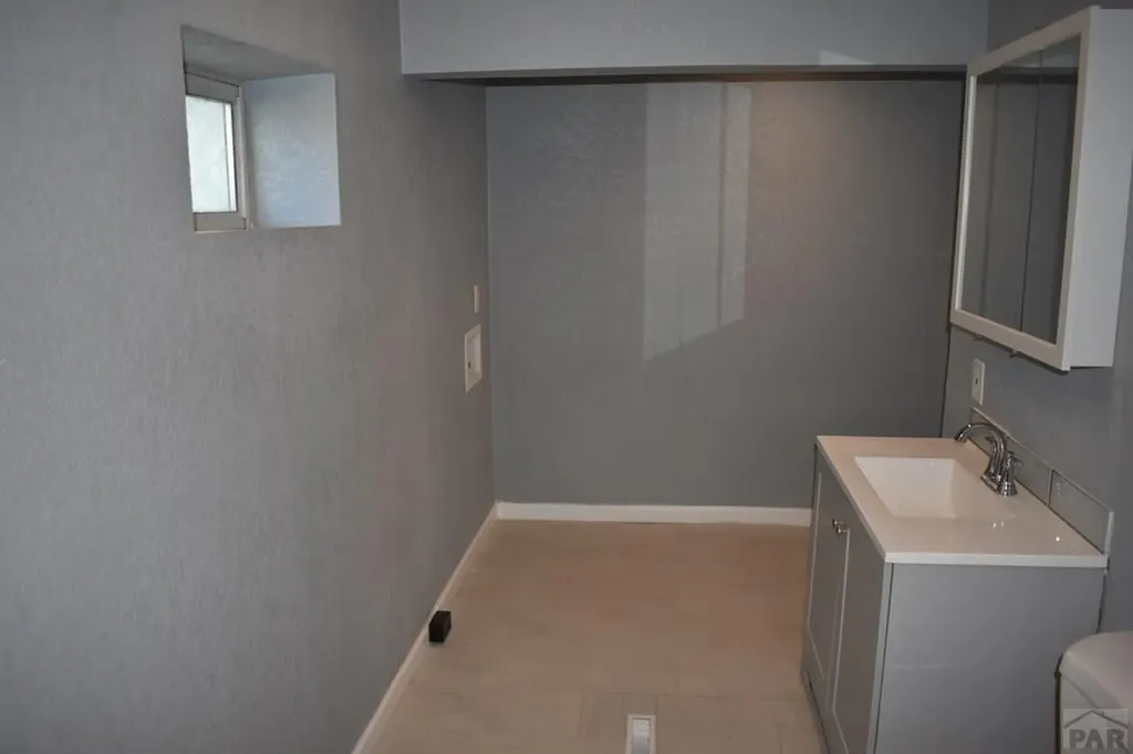 309 Lincoln Avenue La Junta CO 81050