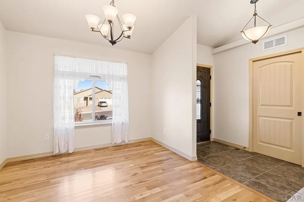 24 Arrowsmith Drive Pueblo CO 81008