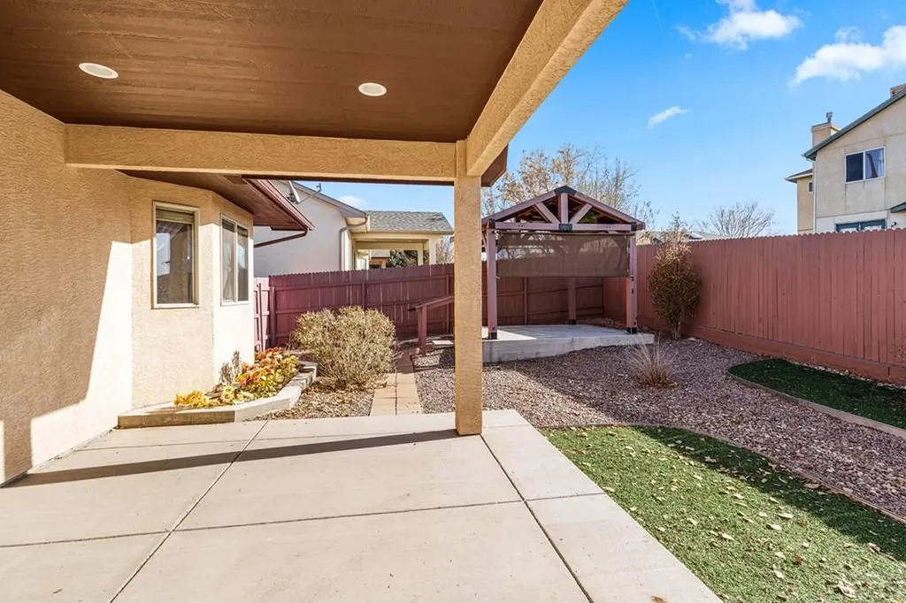 24 Arrowsmith Drive Pueblo CO 81008