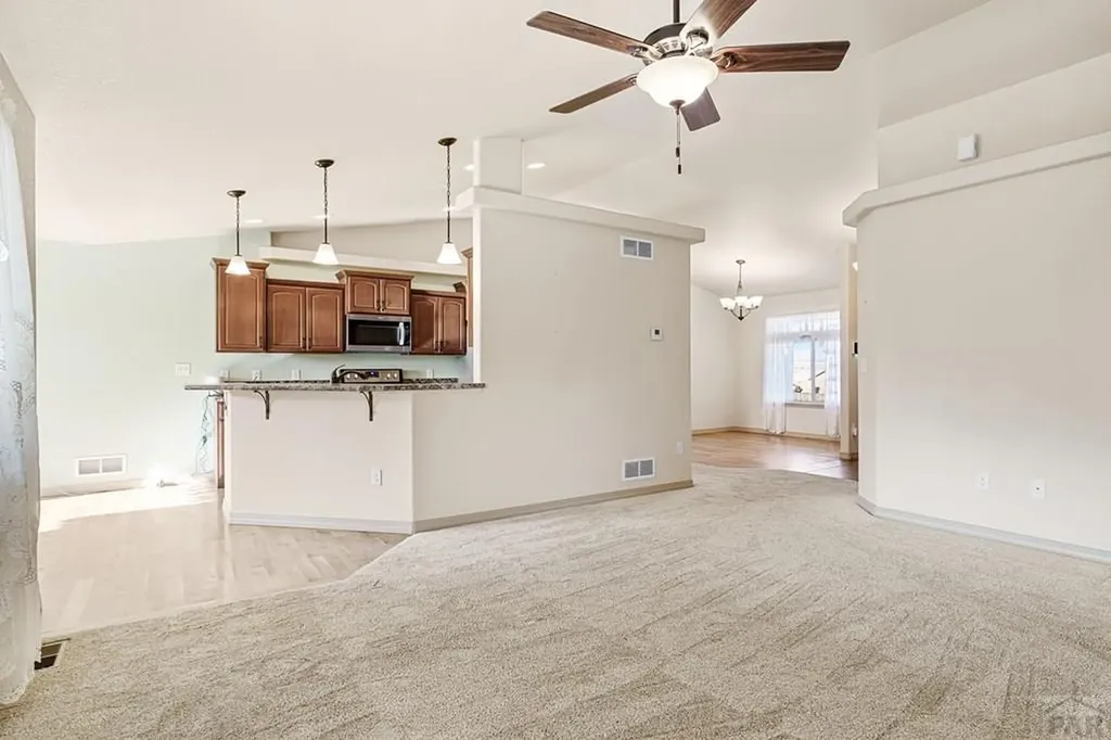 24 Arrowsmith Drive Pueblo CO 81008