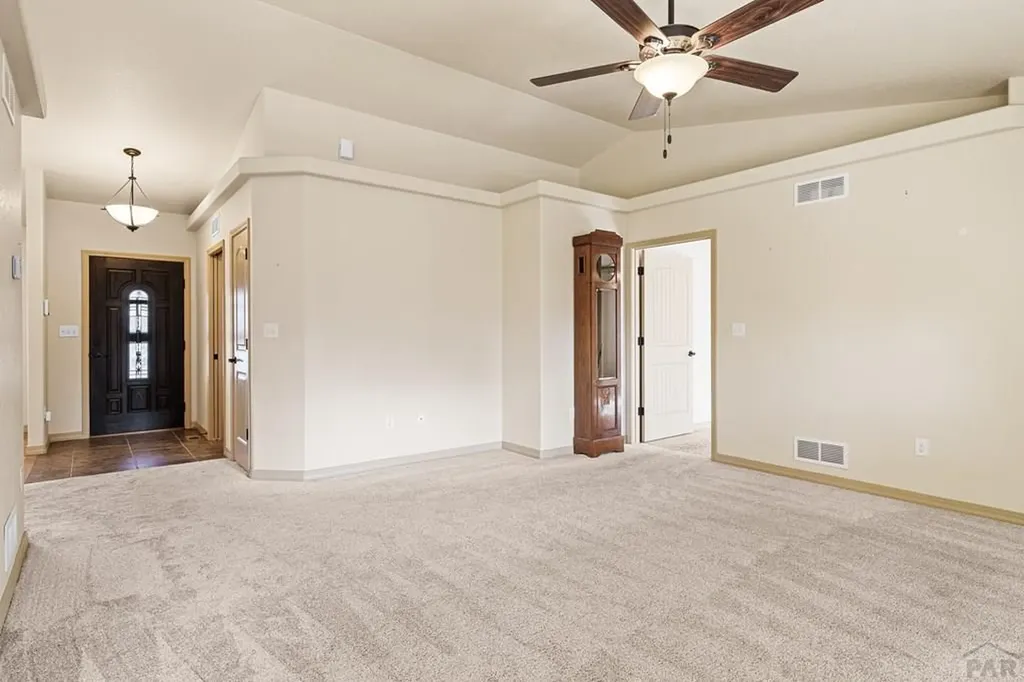 24 Arrowsmith Drive Pueblo CO 81008