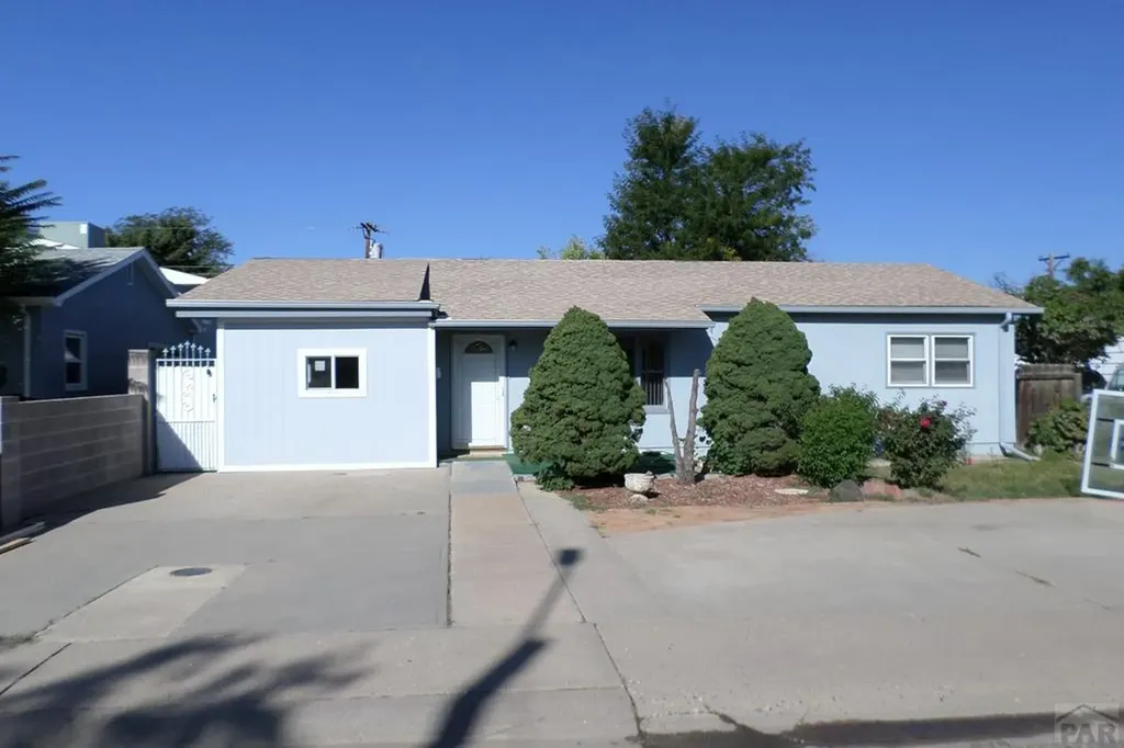 709 Airlane Avenue Pueblo CO 81005