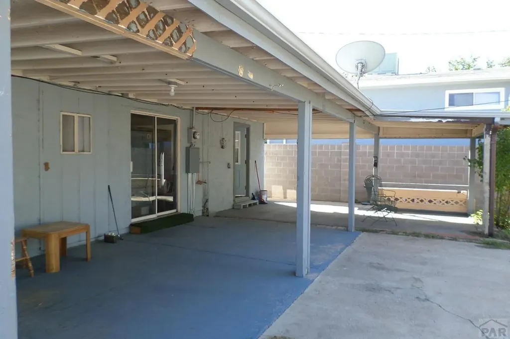 709 Airlane Avenue Pueblo CO 81005