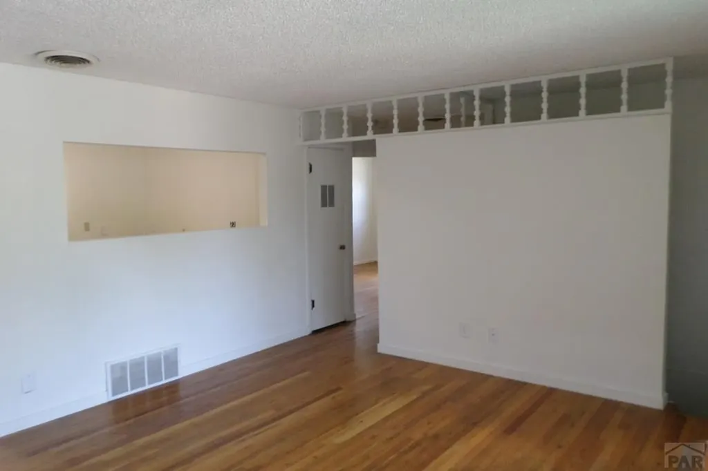 709 Airlane Avenue Pueblo CO 81005