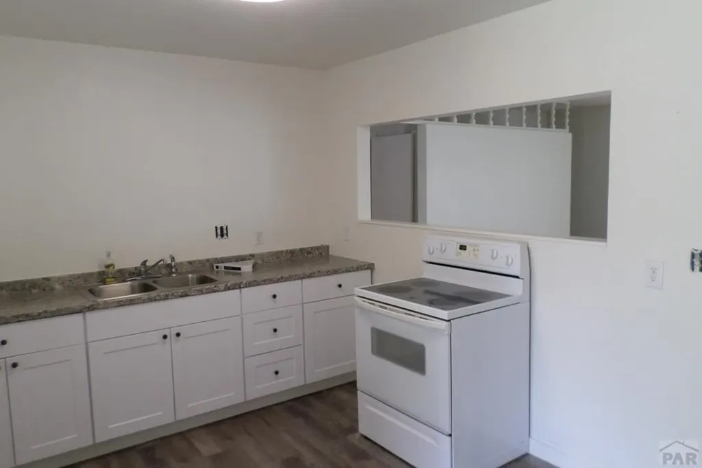 709 Airlane Avenue Pueblo CO 81005