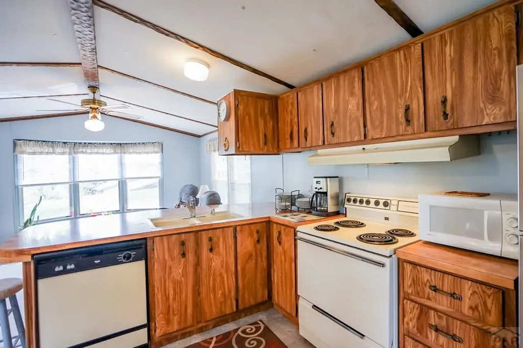 301 W Ryus Avenue La Veta CO 81055