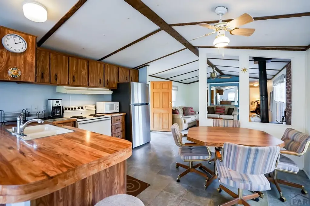 301 W Ryus Avenue La Veta CO 81055