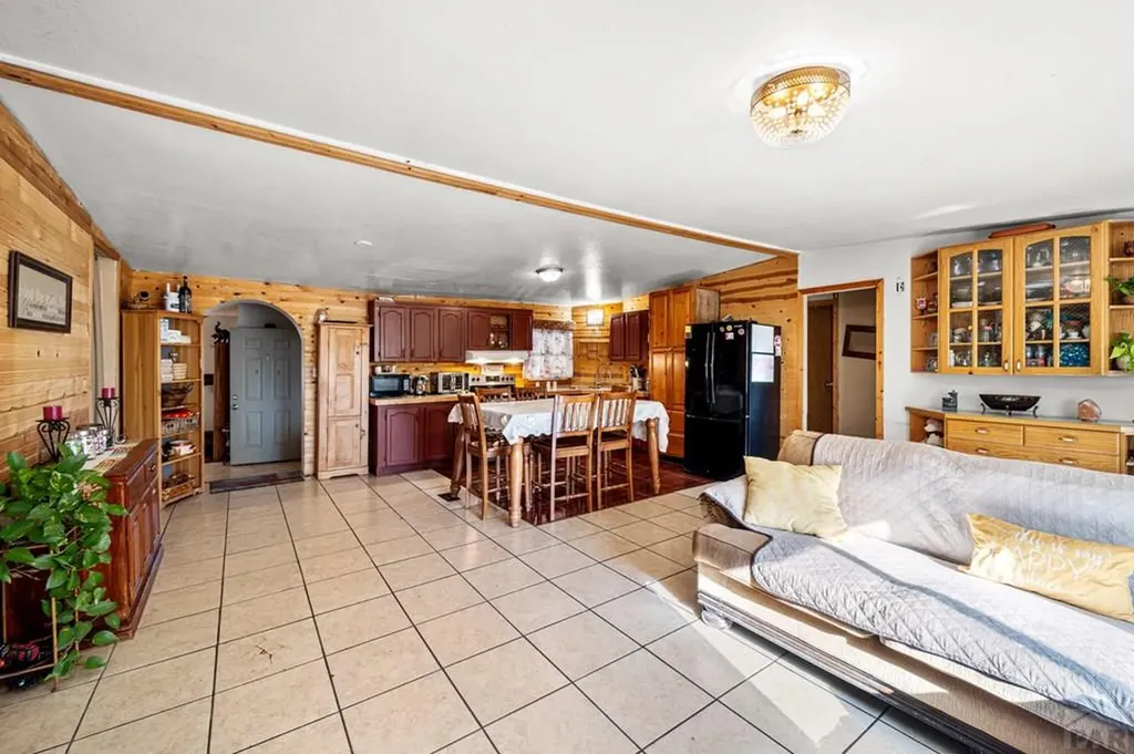 5320 E Red Creek Springs Road Pueblo CO 81005