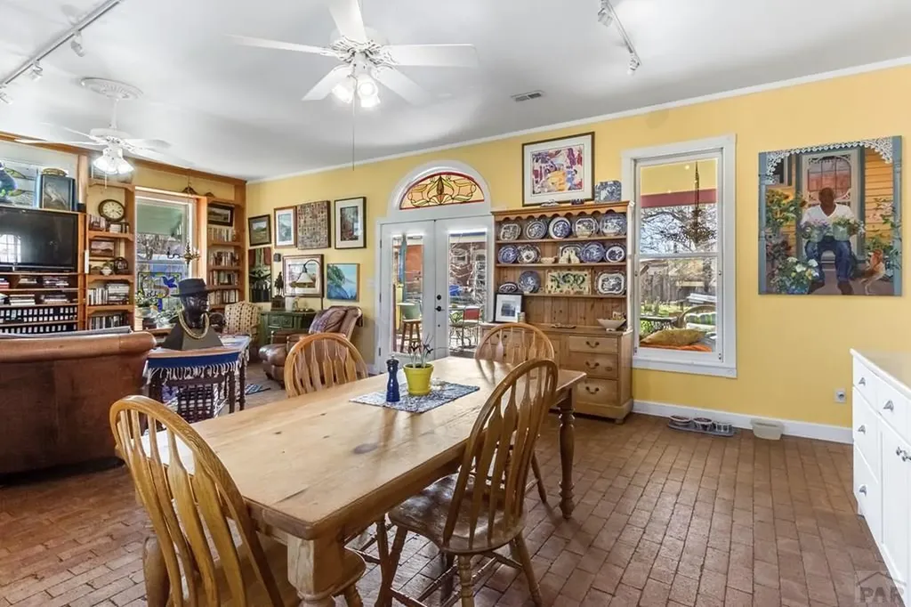 134 E Virginia Street La Veta CO 81055