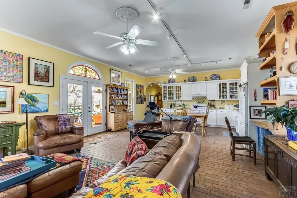 134 E Virginia Street La Veta CO 81055