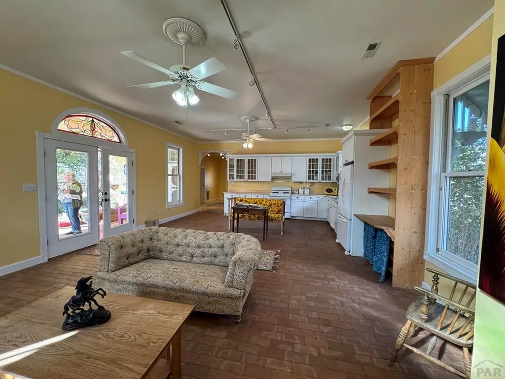 134 E Virginia Street La Veta CO 81055