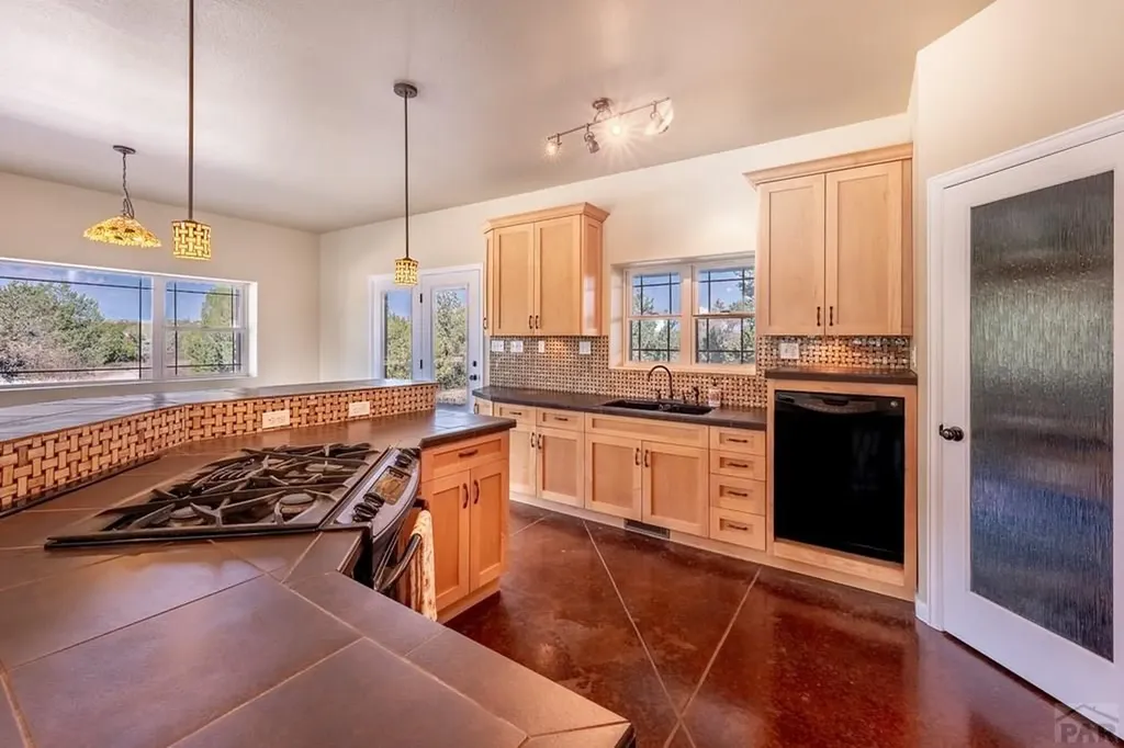 7120 Salt Creek Road Pueblo CO 81004