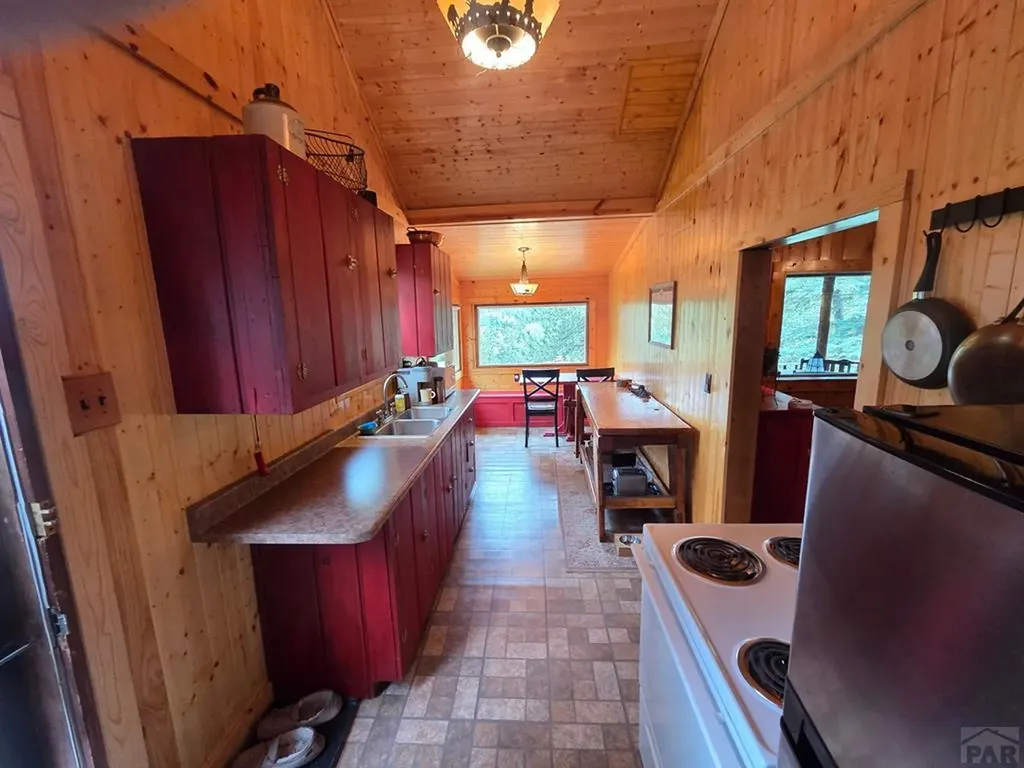 82 Goldhill Drive Rye CO 81069