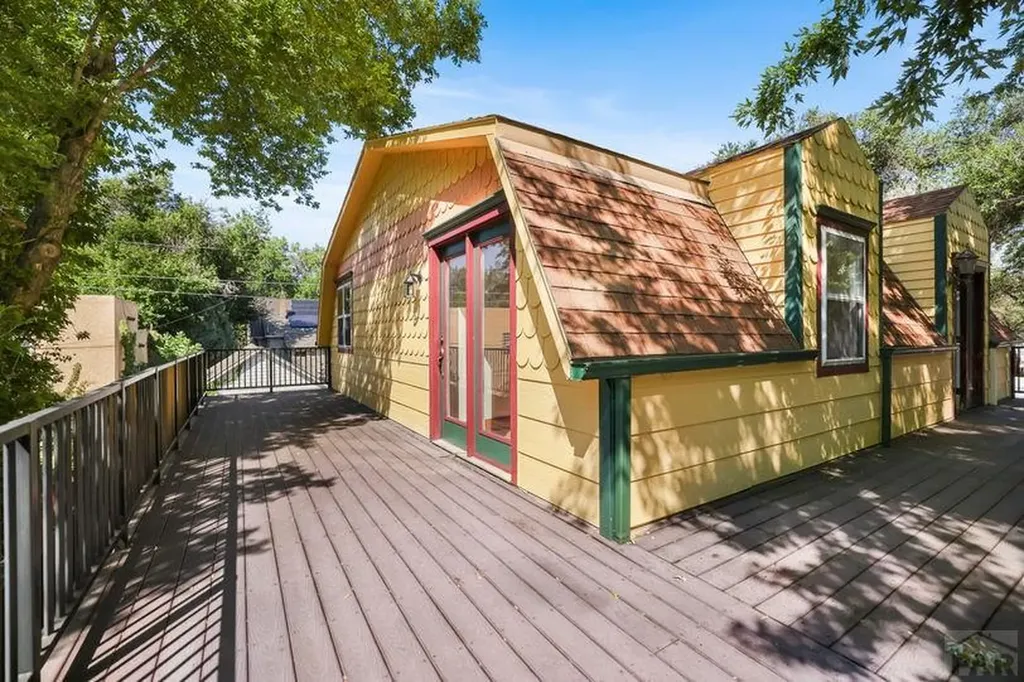 2307 N Greenwood Street Pueblo CO 81003