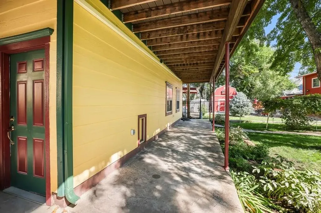 2307 N Greenwood Street Pueblo CO 81003