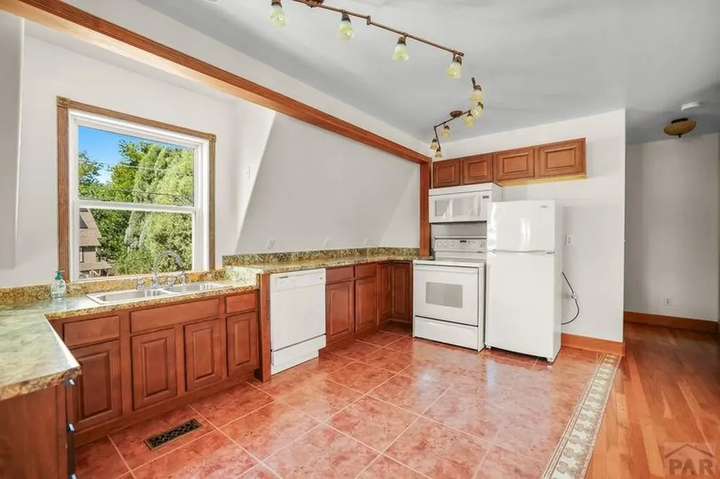 2307 N Greenwood Street Pueblo CO 81003