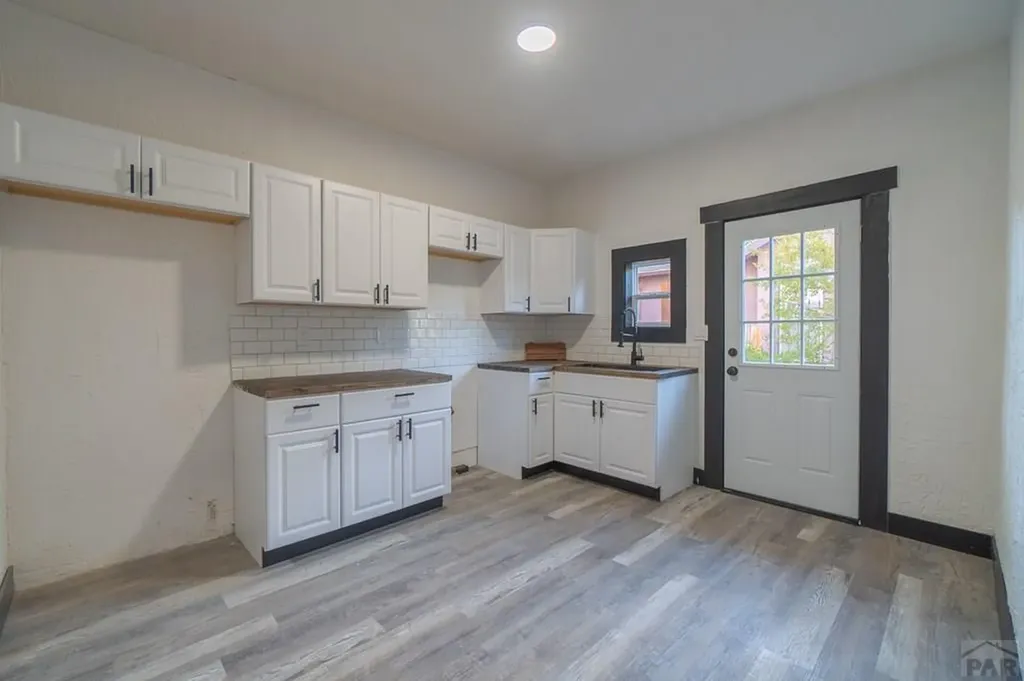 905 E 7th Street Pueblo CO 81001