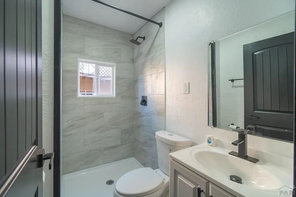 905 E 7th Street Pueblo CO 81001