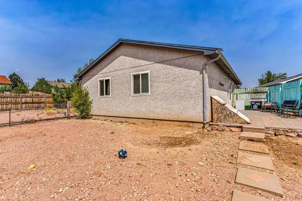 212 High Meadows Court Florence CO 81226