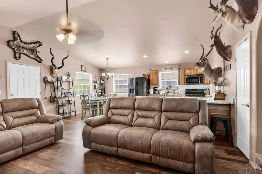 212 High Meadows Court Florence CO 81226