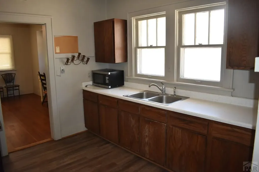 212 S Catalpa Street Manzanola CO 81058