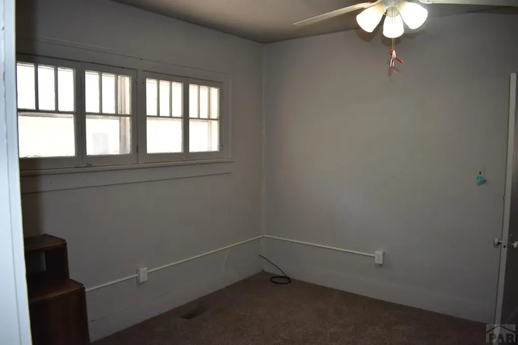 212 S Catalpa Street Manzanola CO 81058