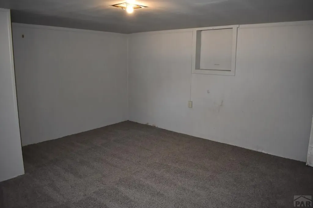 212 S Catalpa Street Manzanola CO 81058