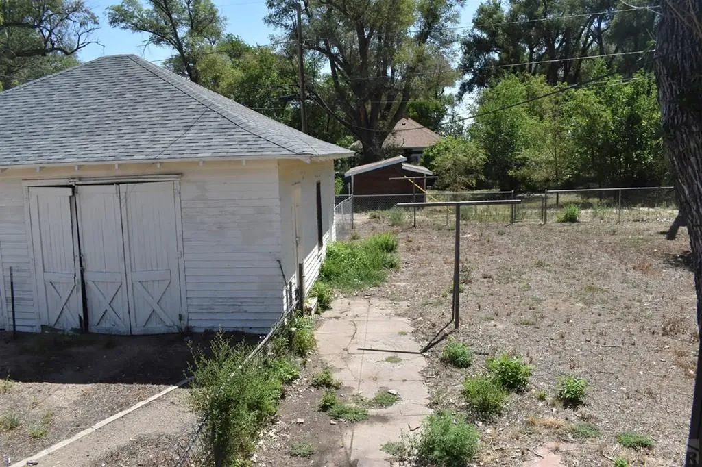 212 S Catalpa Street Manzanola CO 81058