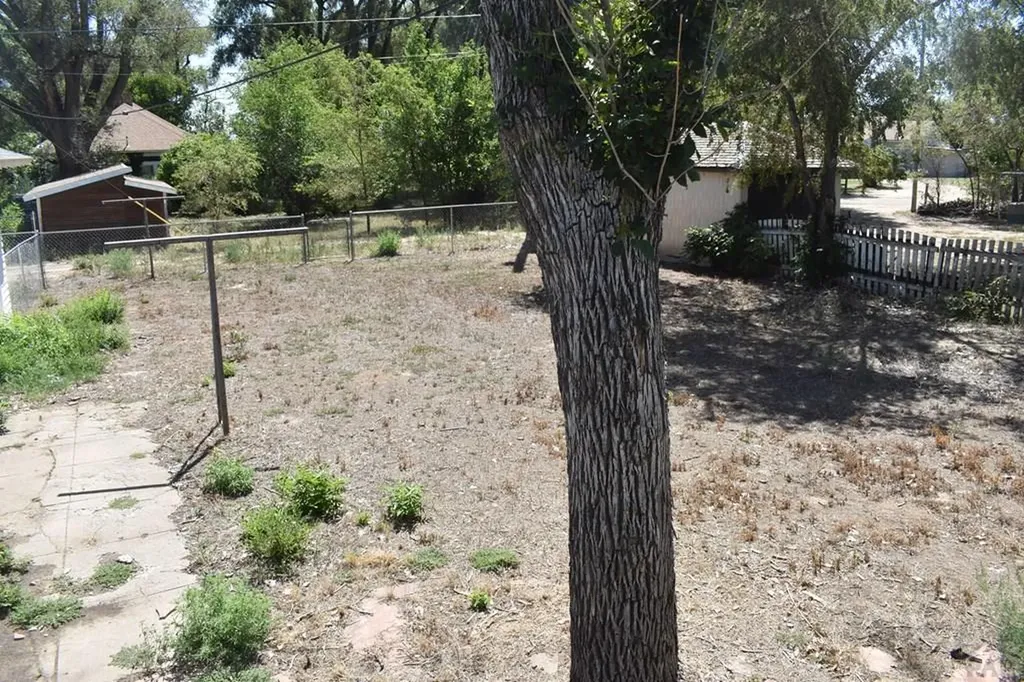 212 S Catalpa Street Manzanola CO 81058