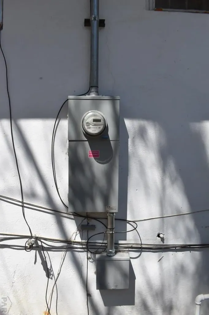 212 S Catalpa Street Manzanola CO 81058