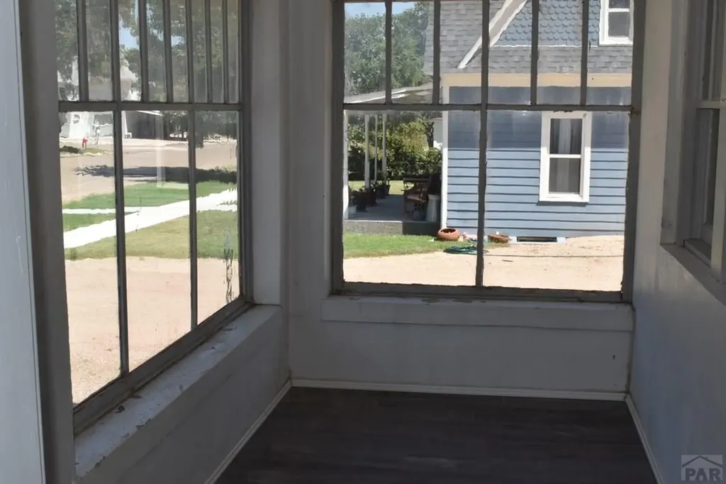 212 S Catalpa Street Manzanola CO 81058