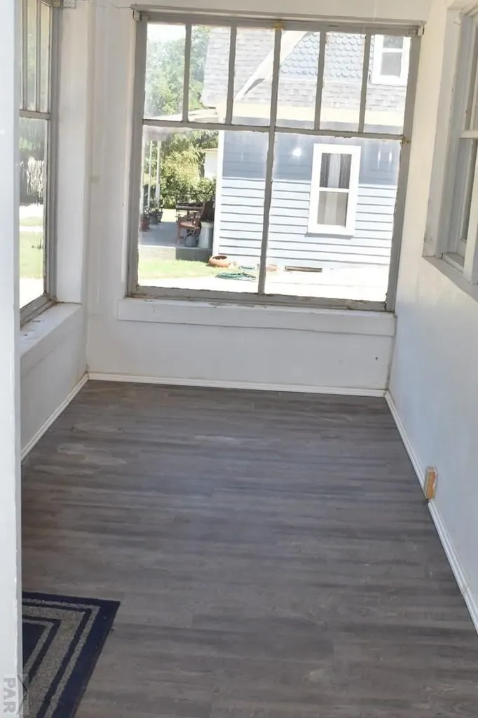 212 S Catalpa Street Manzanola CO 81058